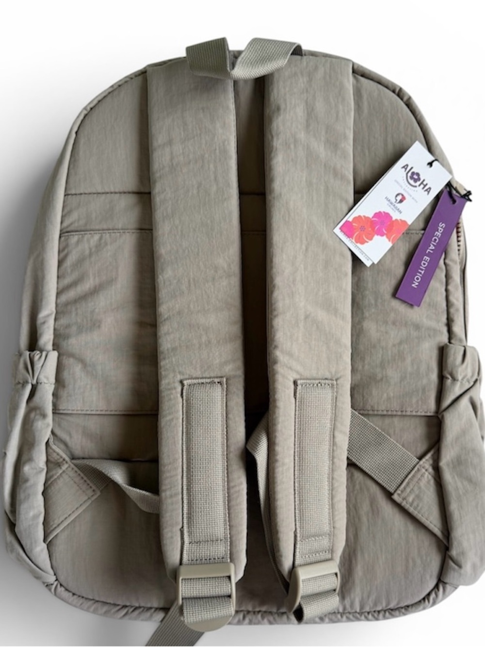 BNWT- ALOHA COLLECTION X HAWAIIAN AIRLINES  Canvas Backpack - Picture 3 of 5